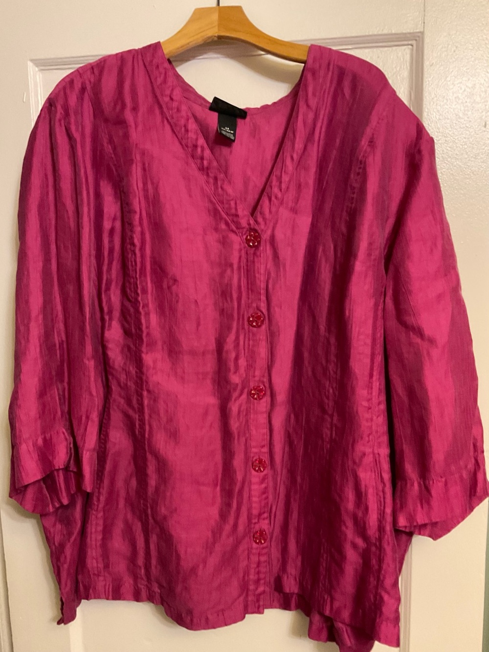 Maggie Barnes Plus-Size Linen Blend Top in Fuchsia - Picture 1 of 3